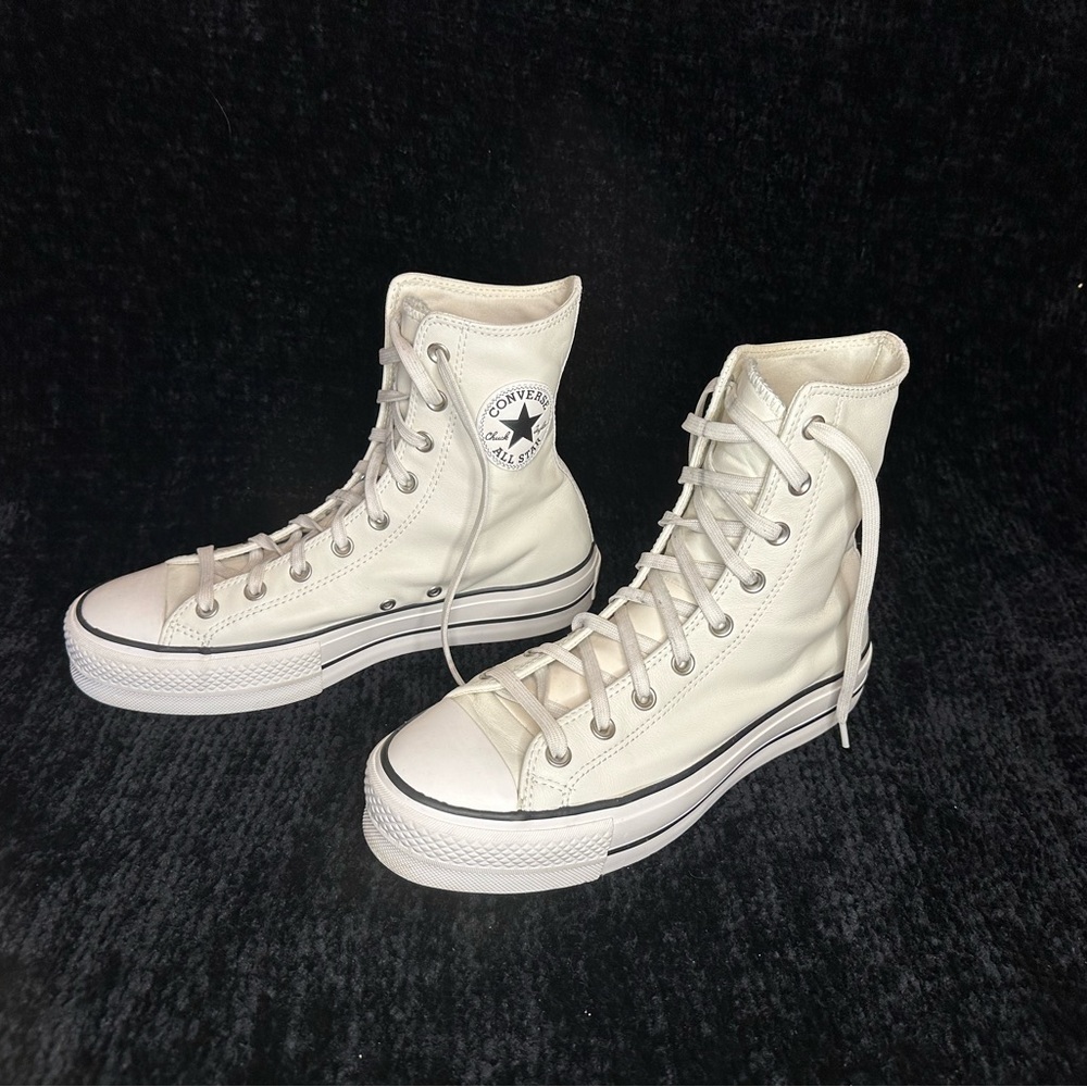 CONVERSE Hightower Platform Cream Leather Chucks Wmns 10/Mens 8